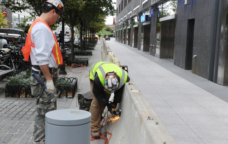 Concrete barriers were erected on the north side of Vesey Street. Sandbags would be placed behind the barriers to protect Goldman Sachs-owned property from water damage. Carl Glassman/Tribeca Trib Concrete barriers were erected on the north side of Vesey Street. Sandbags would be placed behind the barriers to protect Goldman Sachs-owned property from water damage. Carl Glassman/Tribeca Trib
