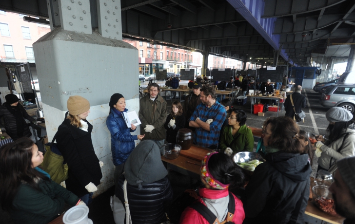 At the New Amsterdam Market, Lauryn Chun discusses the history of kimchi. Carl Glassman/Tribeca Trib At the New Amsterdam Market, Lauryn Chun discusses the history of kimchi. Carl Glassman/Tribeca Trib